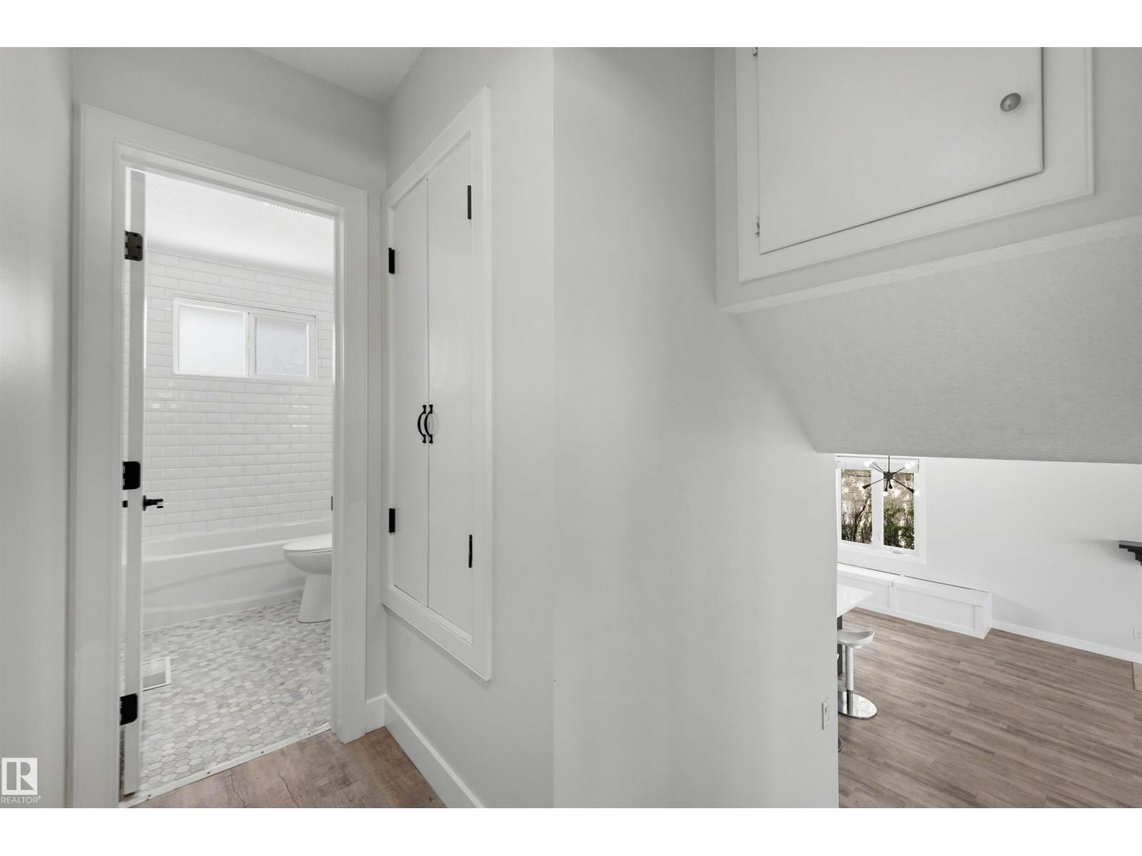 8904 168 ST NW - 19