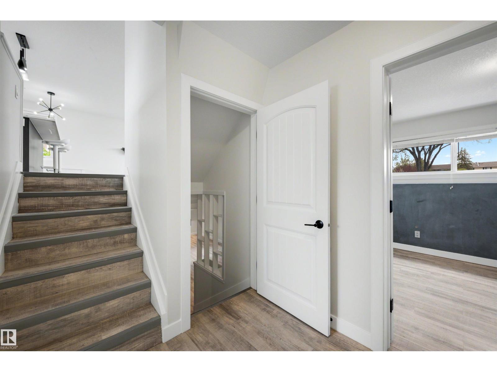8904 168 ST NW - 25