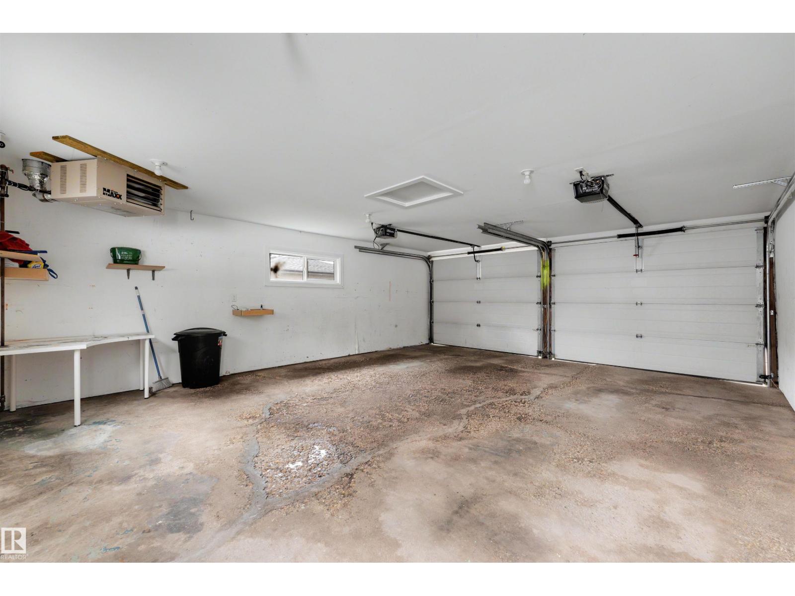 8904 168 ST NW - 39