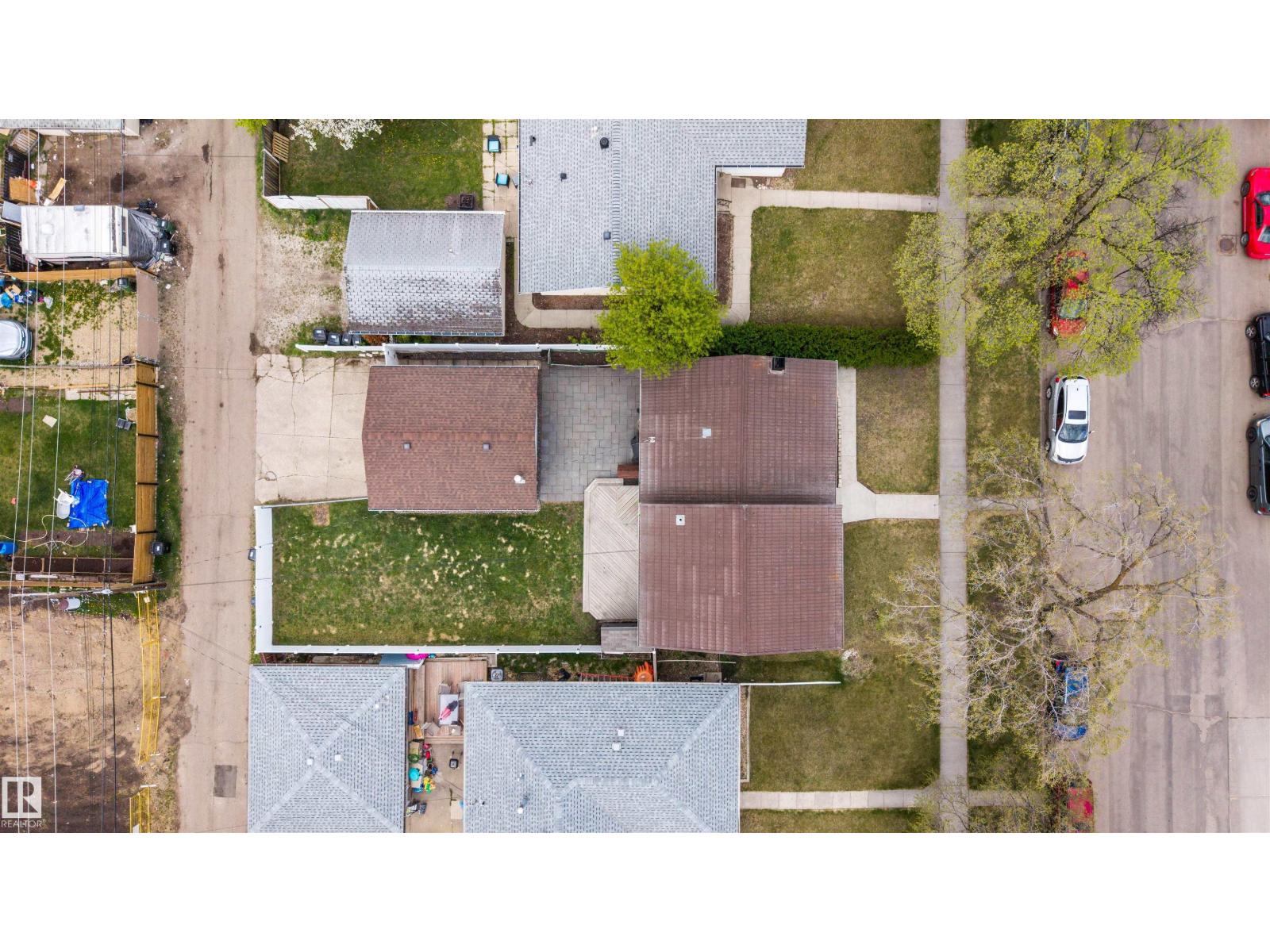 8904 168 ST NW - 42