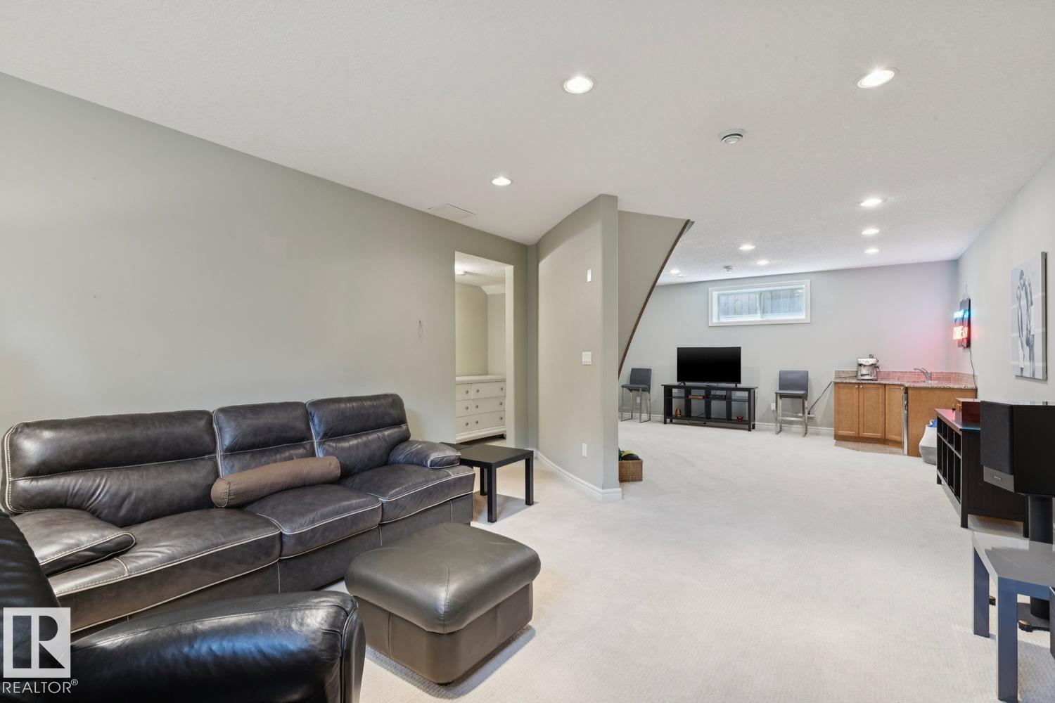 11A Belmont Drive - 51