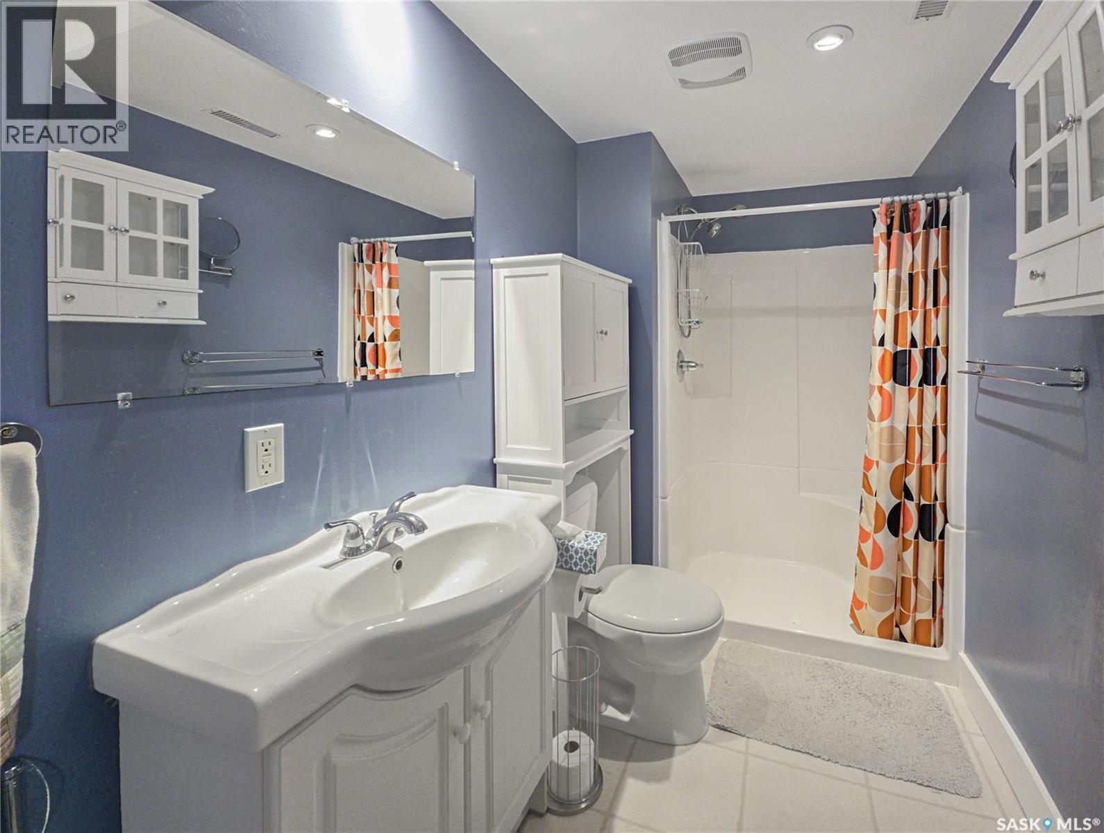 1301 W AVENUE N - 23