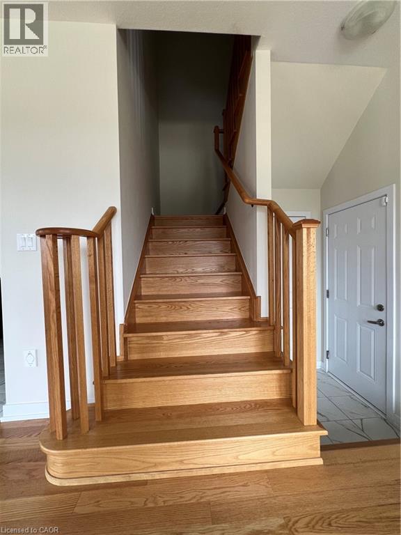 170 WHITHORN Crescent, Caledonia, Ontario, N3W0E5 — Photo 3