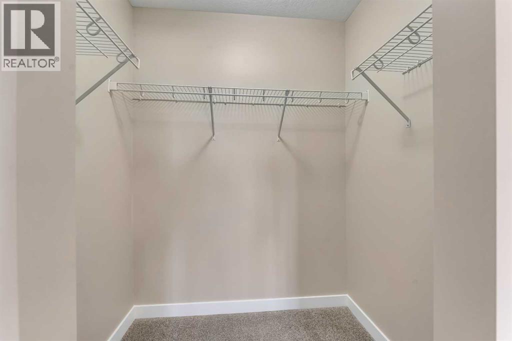 221 Madeira Crescent NE - 17