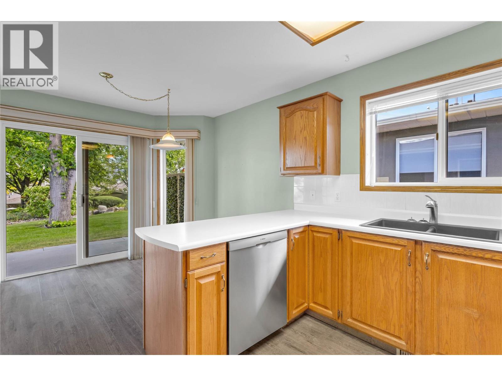 109 4035 Gellatly Road South, West Kelowna