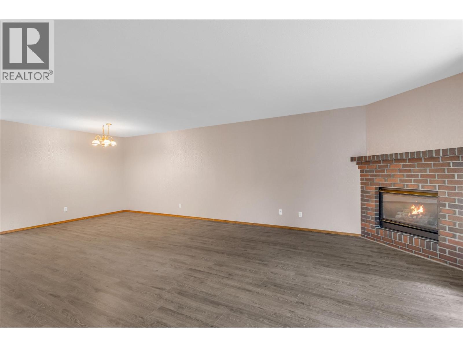 109 4035 Gellatly Road South, West Kelowna