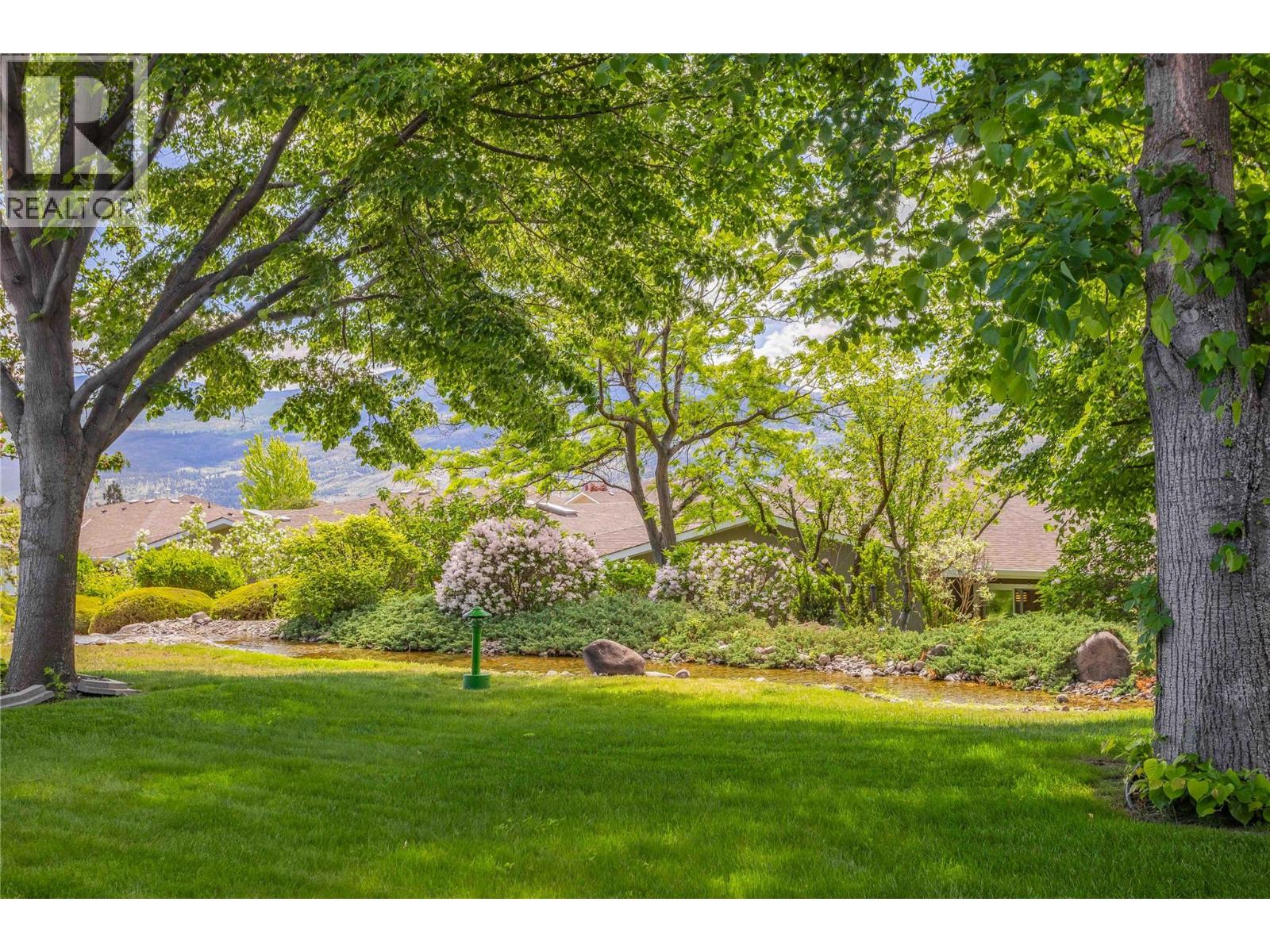 109 4035 Gellatly Road South, West Kelowna