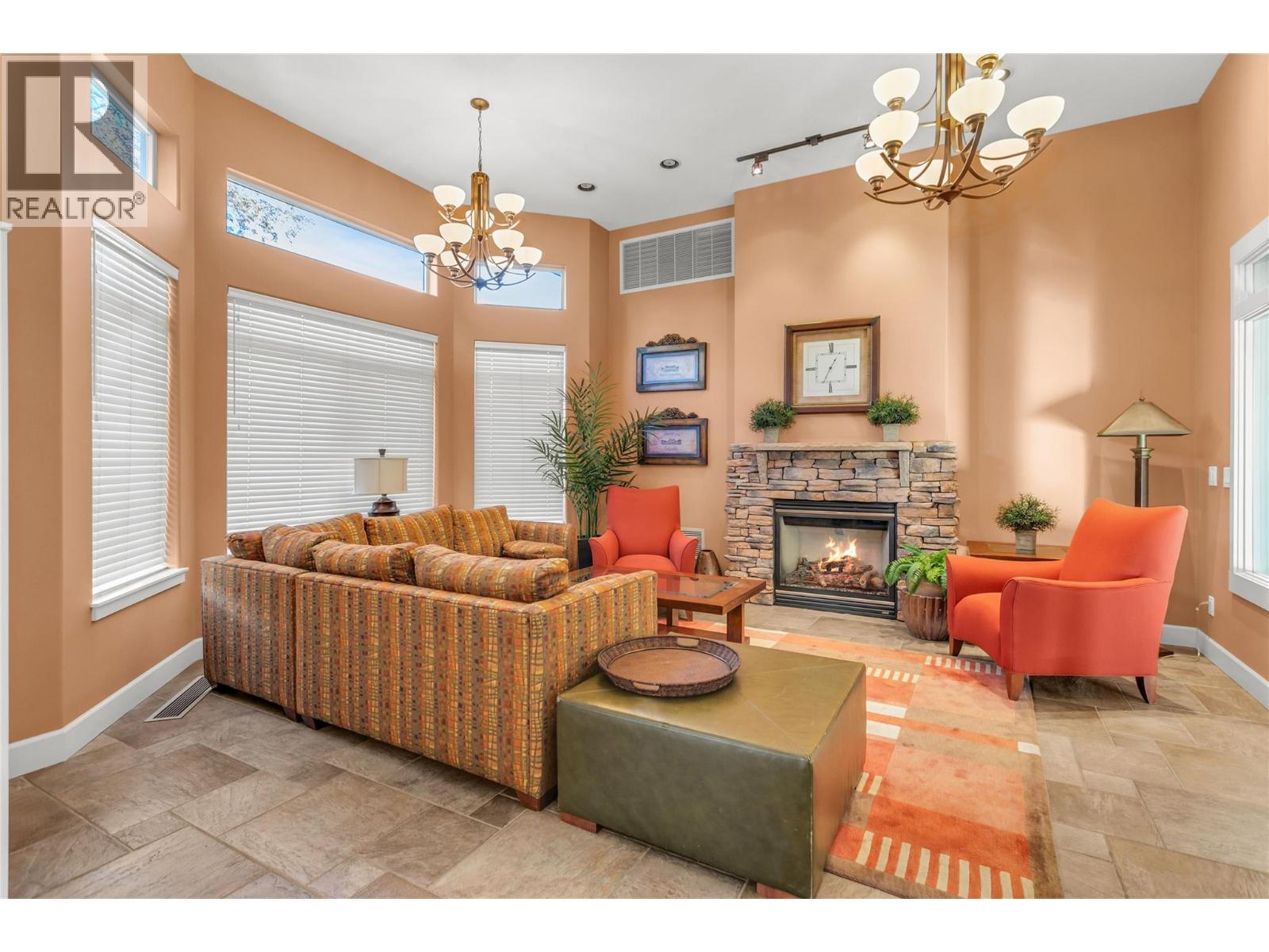 109 4035 Gellatly Road South, West Kelowna