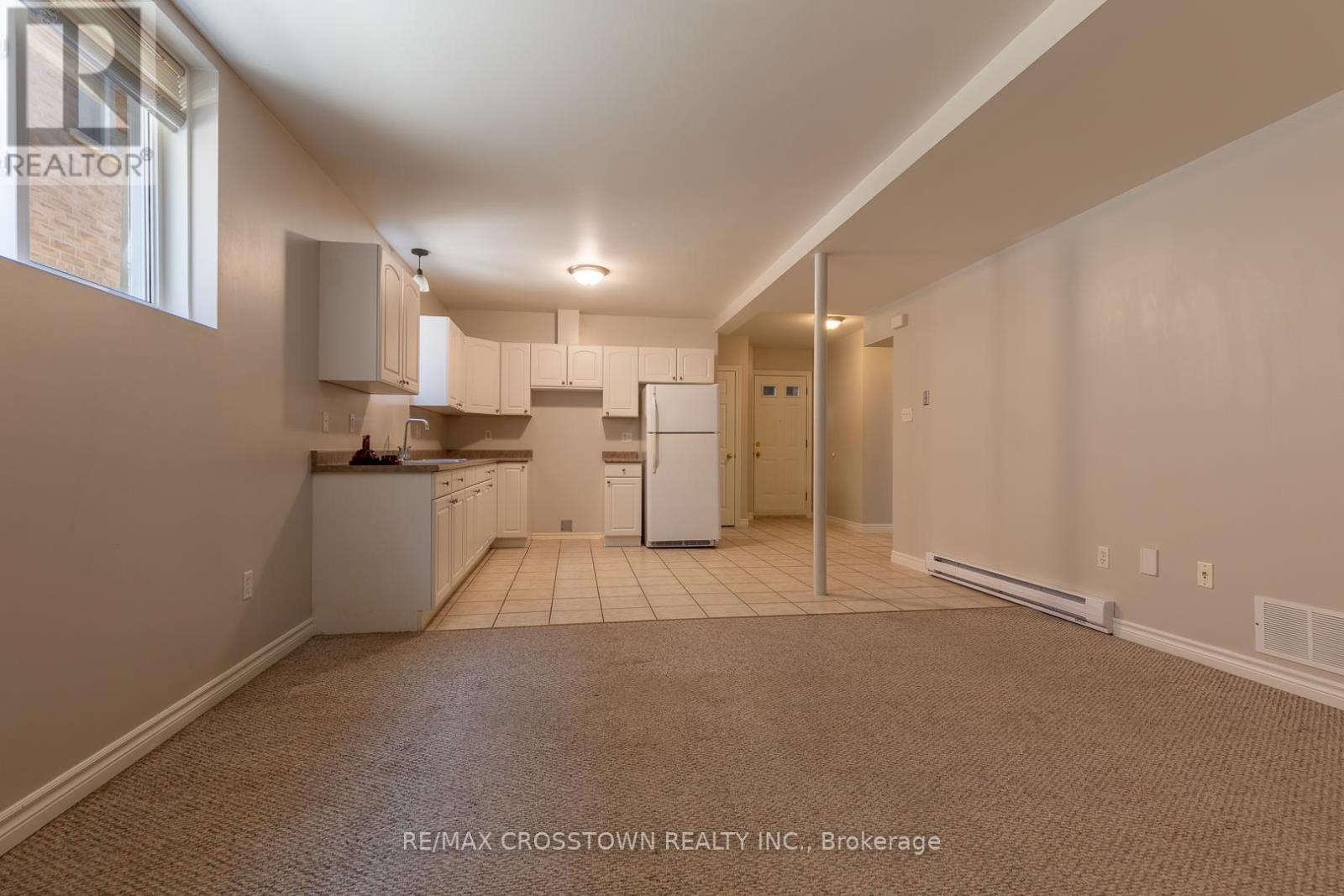 156 PRINGLE DRIVE - 20