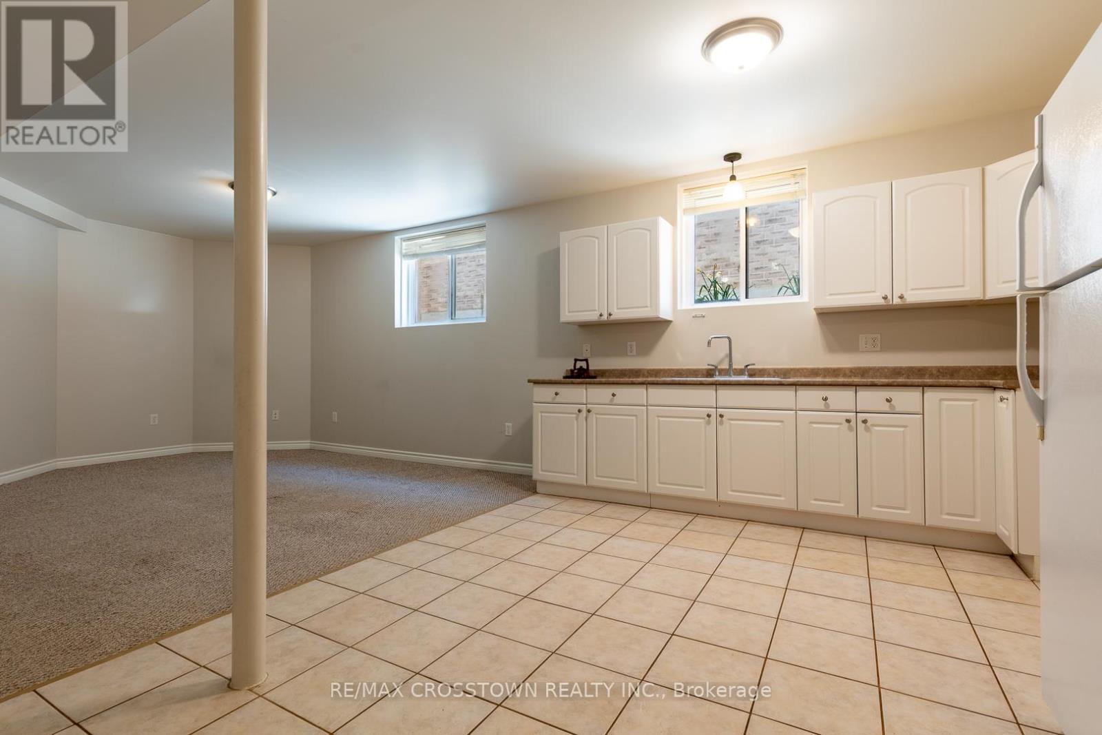 156 PRINGLE DRIVE - 22