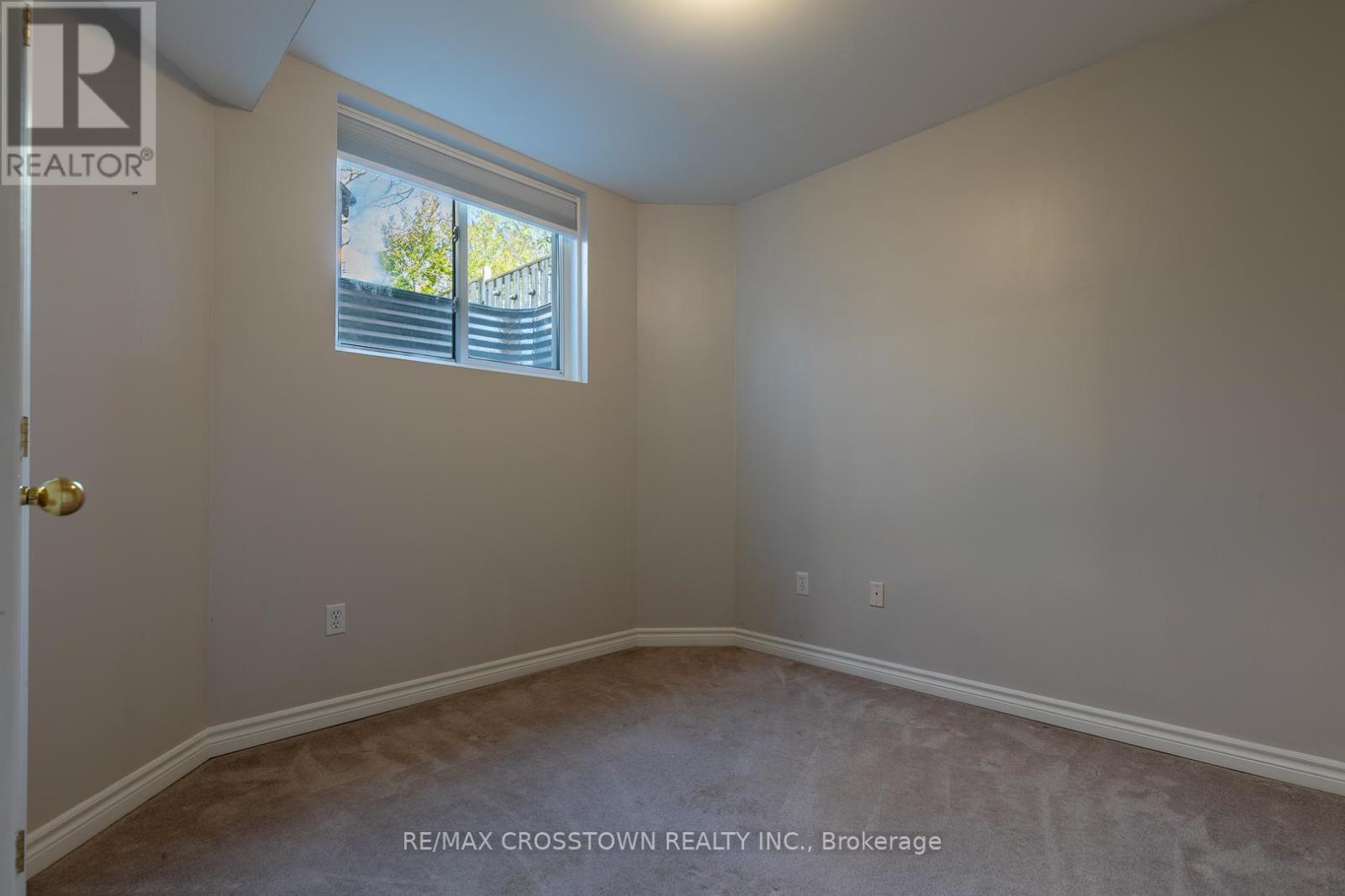 156 PRINGLE DRIVE - 25