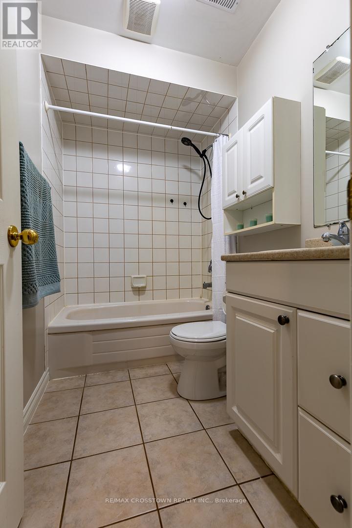 156 PRINGLE DRIVE - 28