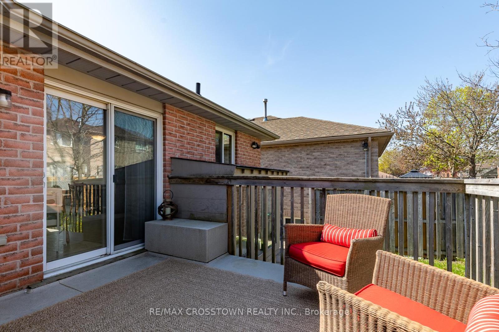 156 PRINGLE DRIVE - 32
