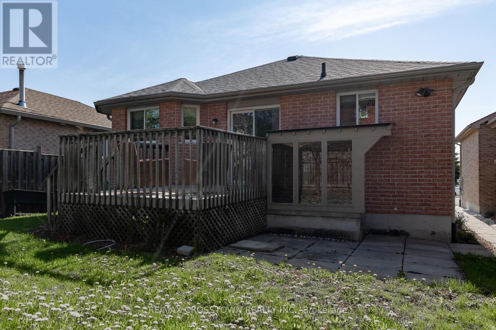 156 PRINGLE DRIVE - 34