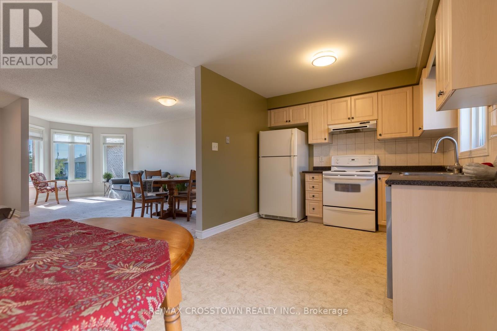 156 PRINGLE DRIVE - 9