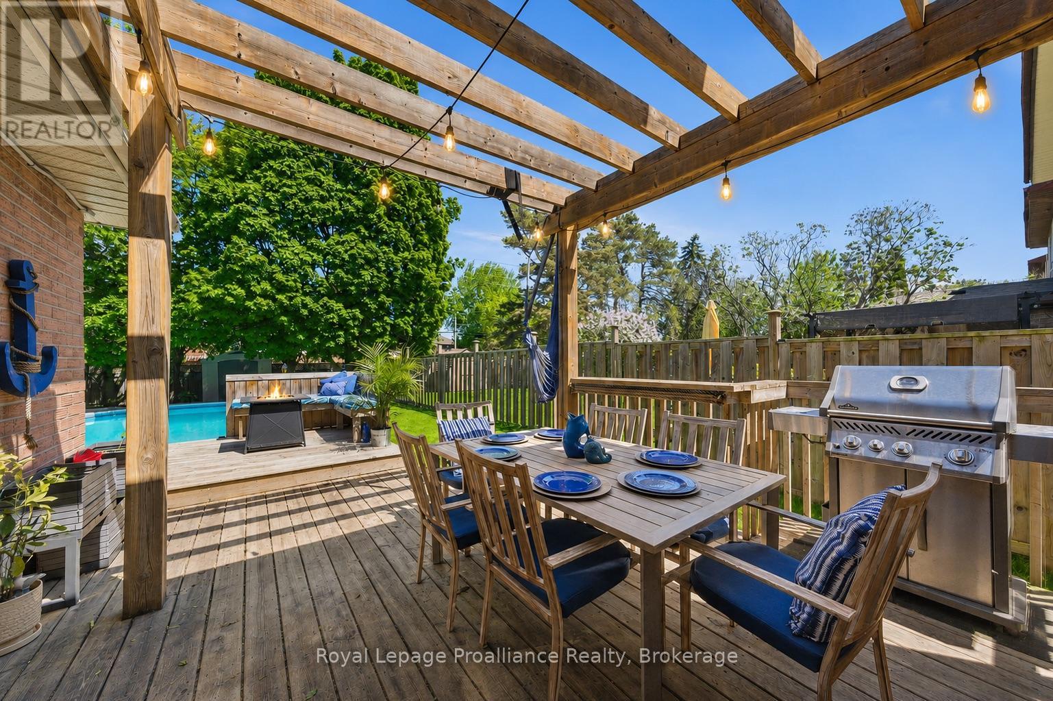 4 HENDERSON DRIVE - Image 3