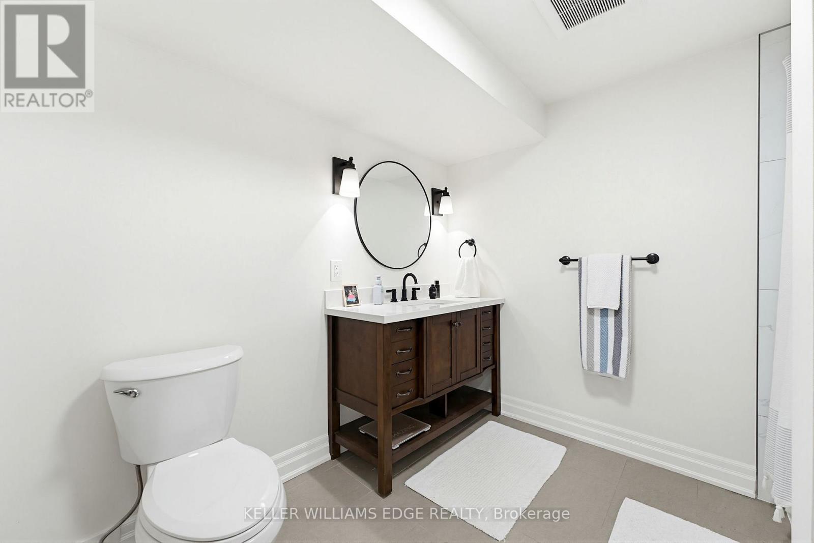 586 WOODLAND AVENUE - 31