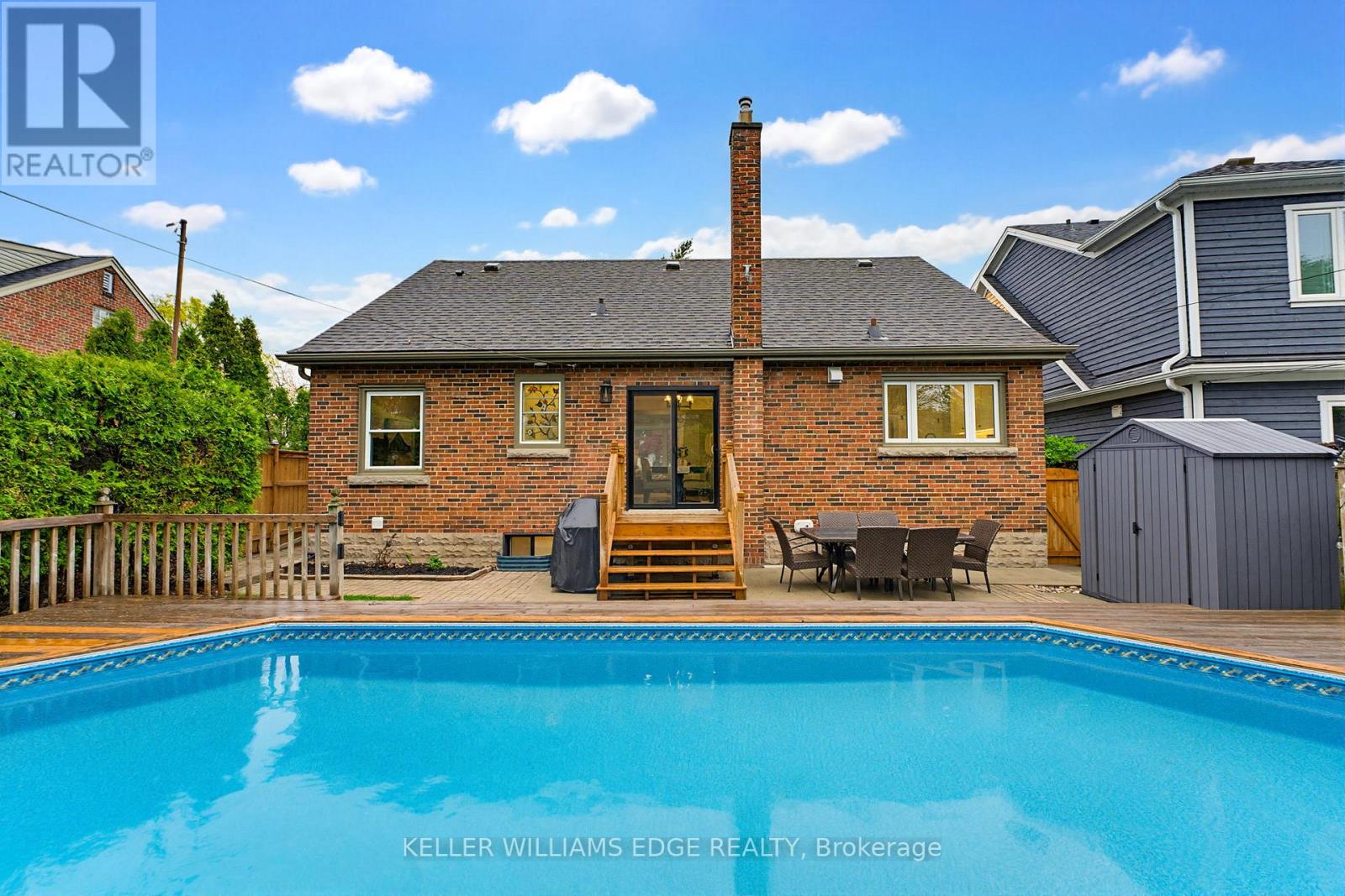 586 WOODLAND AVENUE - 38