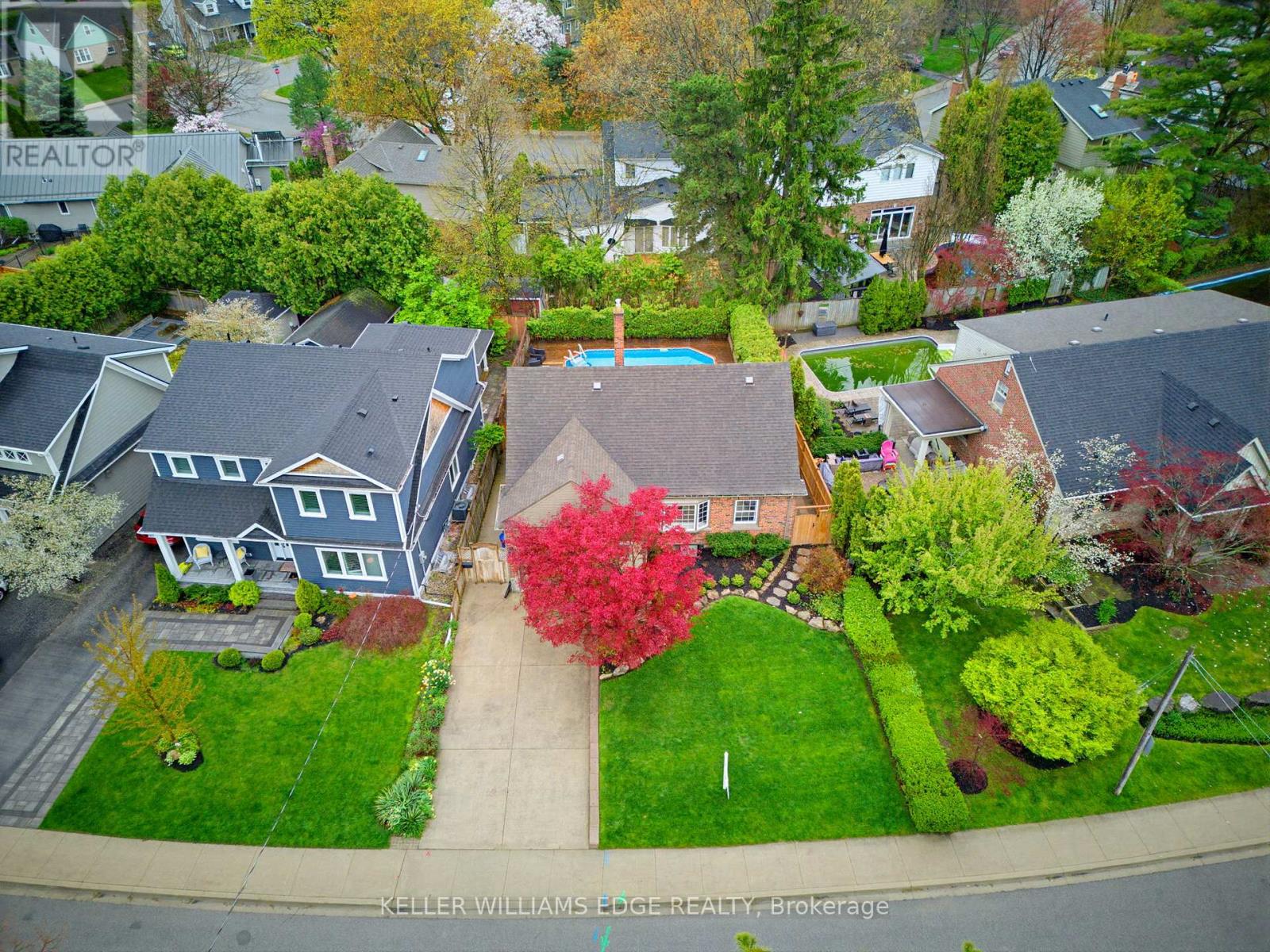 586 WOODLAND AVENUE - 42