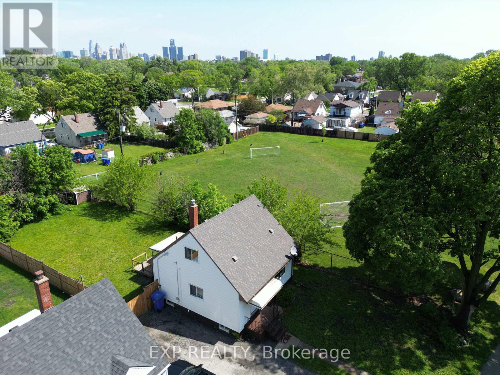 2114 GIRARDOT STREET - 40