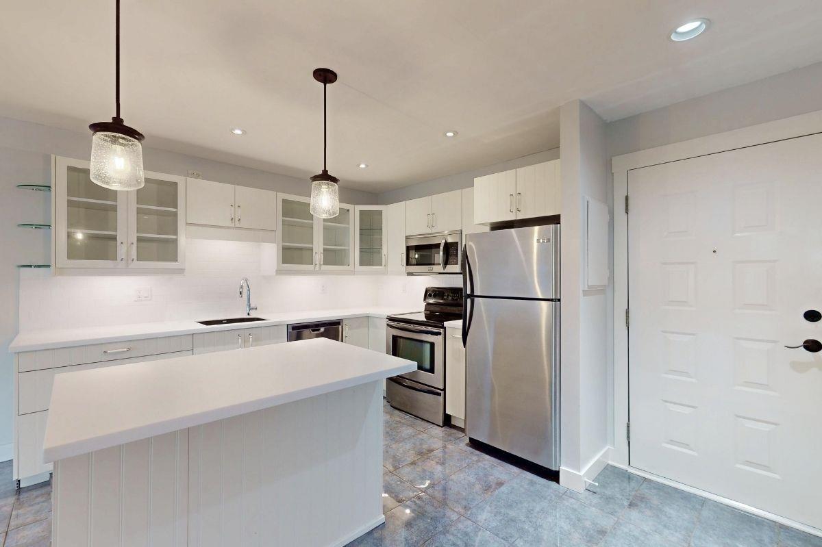 309 1520 VIDAL STREET, White Rock