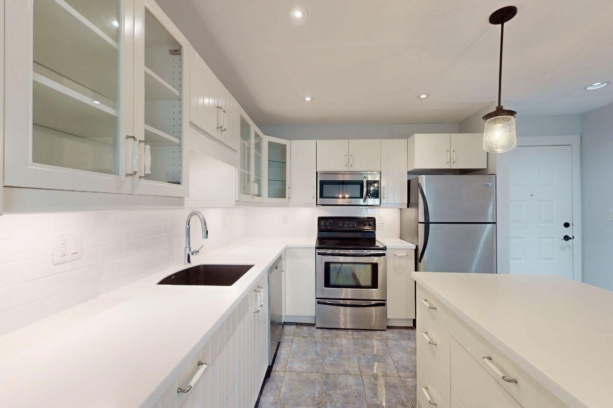 309 1520 VIDAL STREET, White Rock