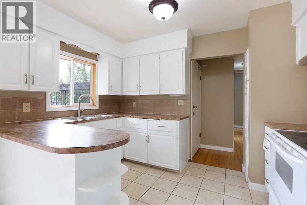 920 41 Street SE - 16