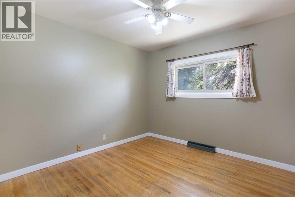 920 41 Street SE - 25