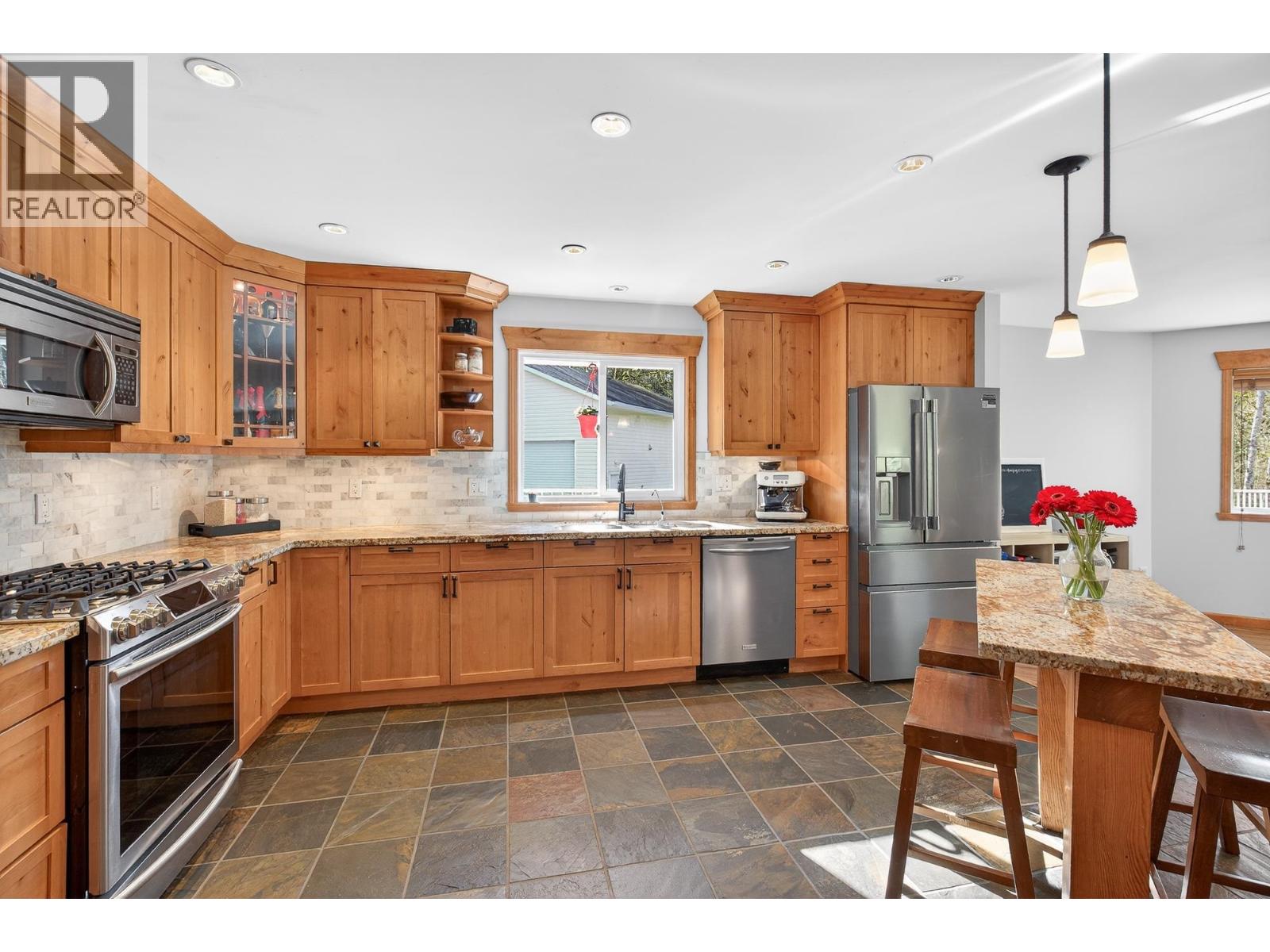 25700 116 AVENUE, Maple Ridge