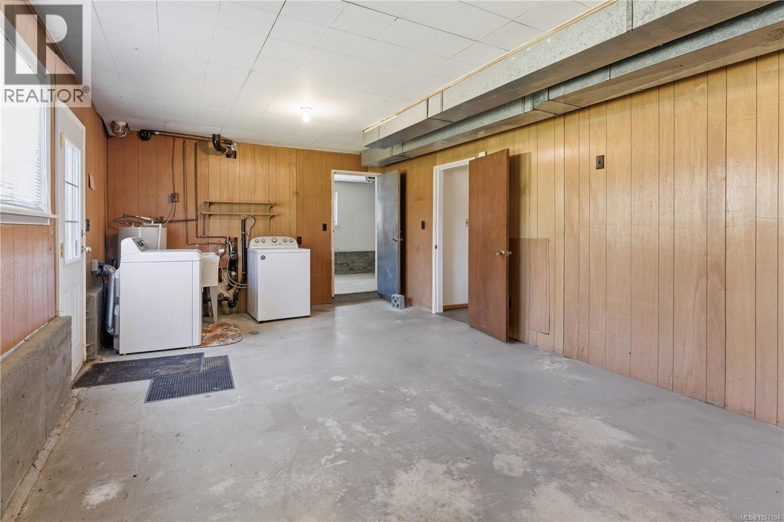  4021 Magdelin Street, Saanich
