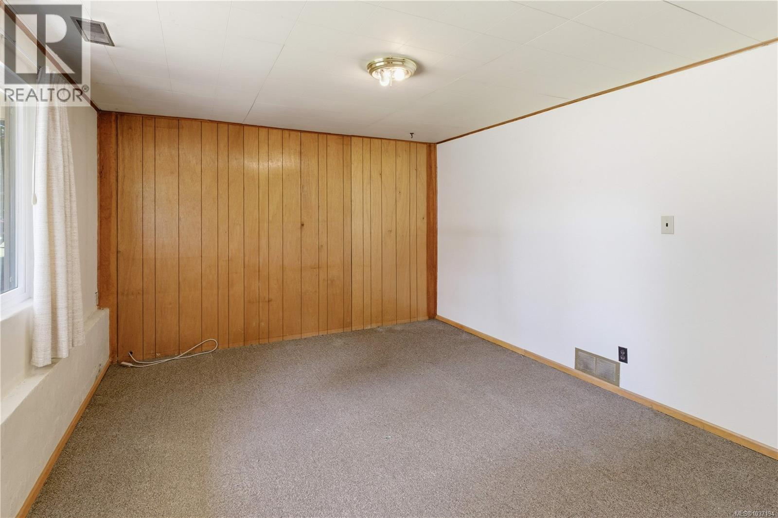 4021 Magdelin St - 24