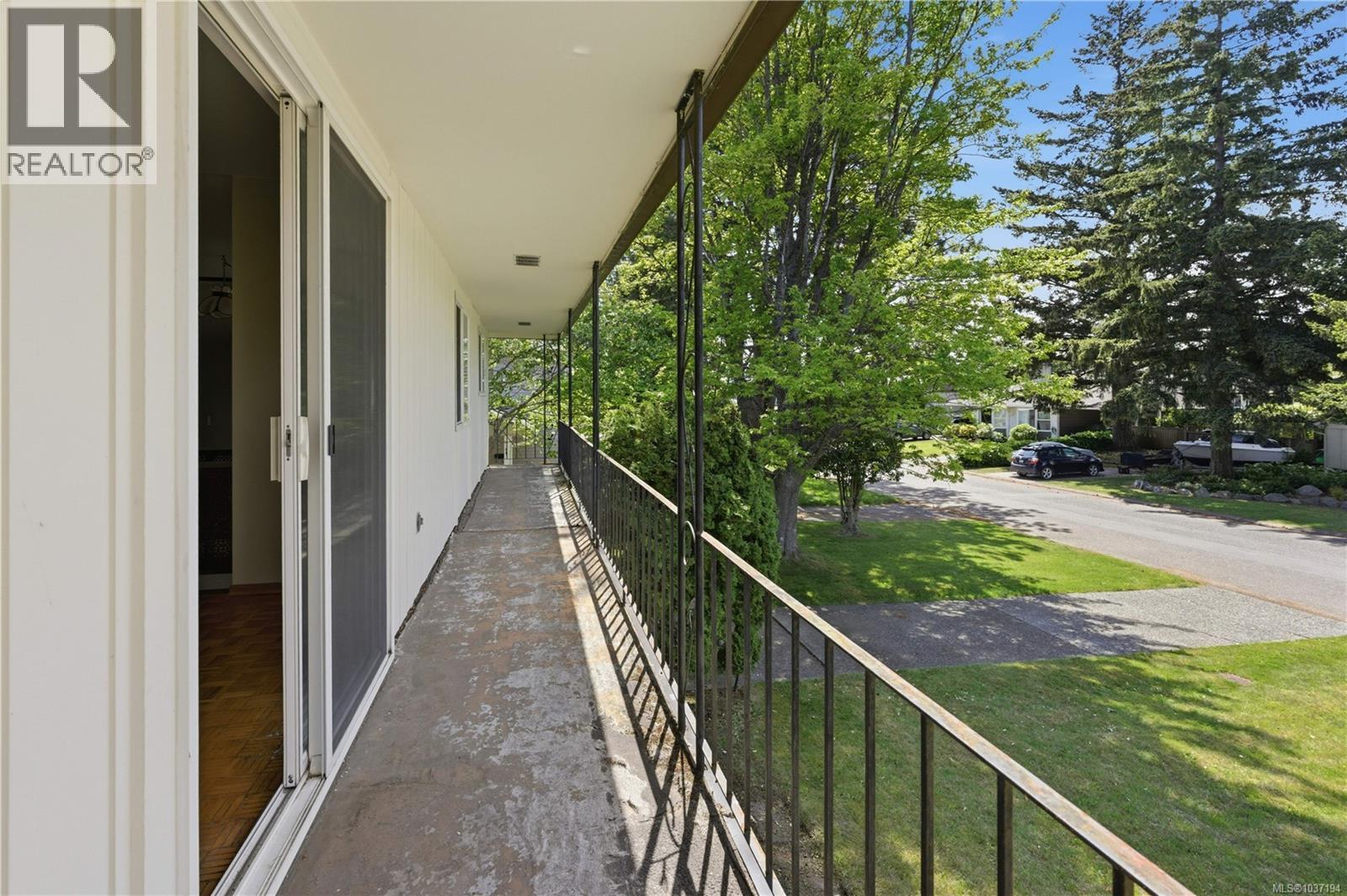  4021 Magdelin Street, Saanich