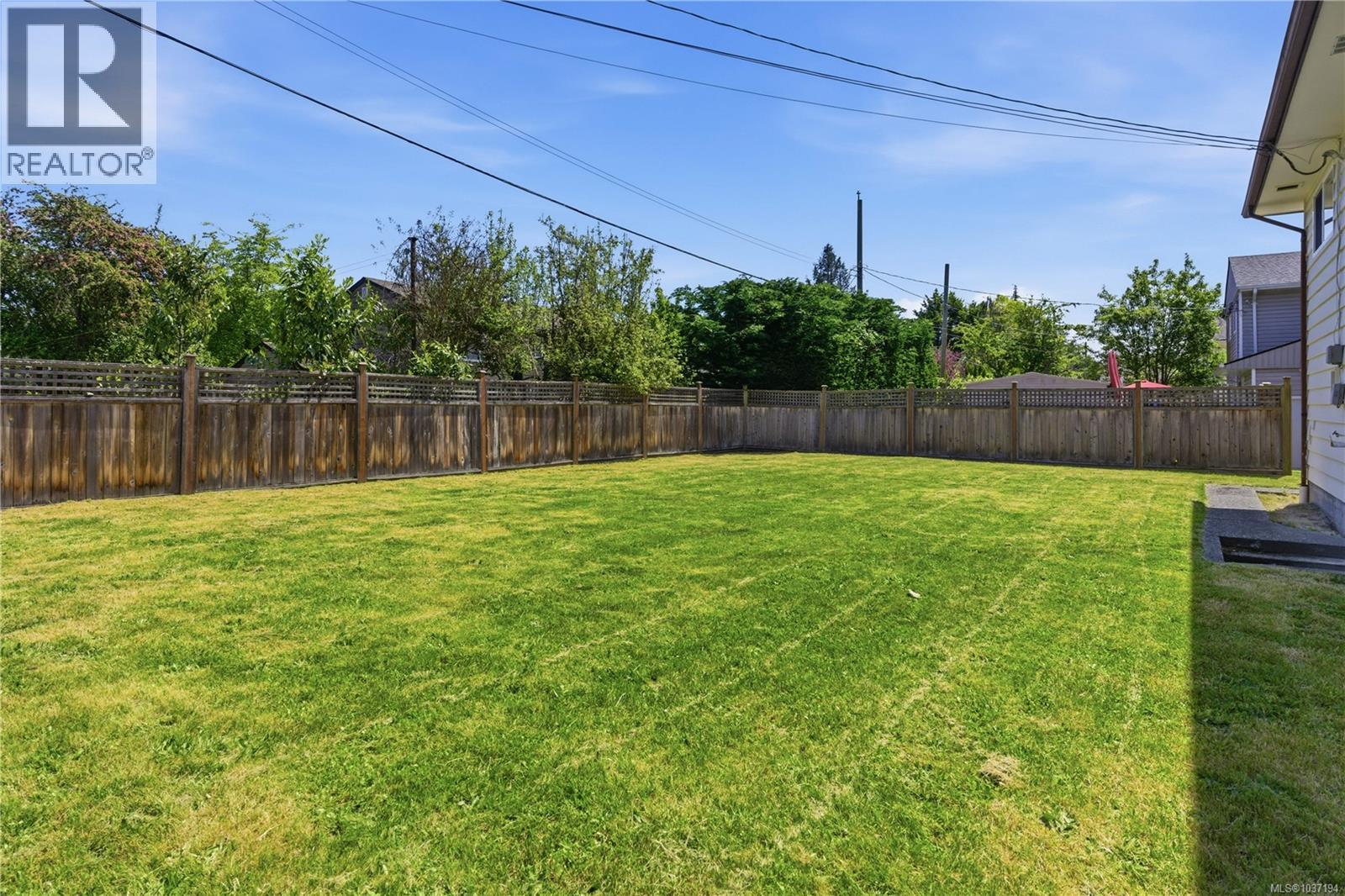  4021 Magdelin Street, Saanich