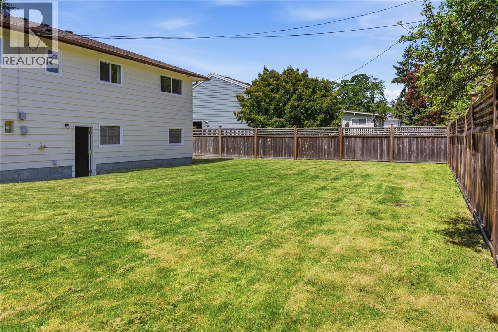  4021 Magdelin Street, Saanich