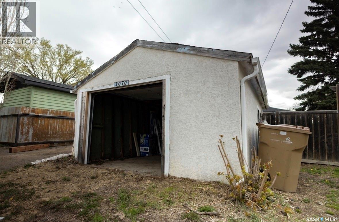2070 Reynolds STREET - 17