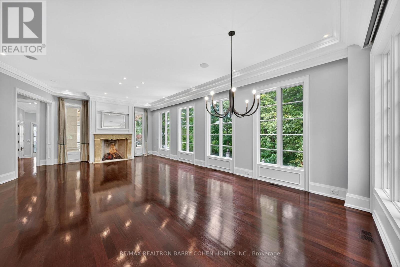 36 OLD YONGE STREET - 11