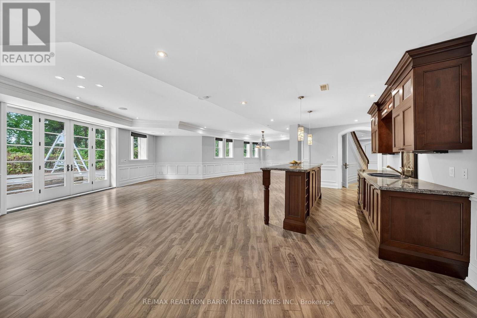 36 OLD YONGE STREET - 42