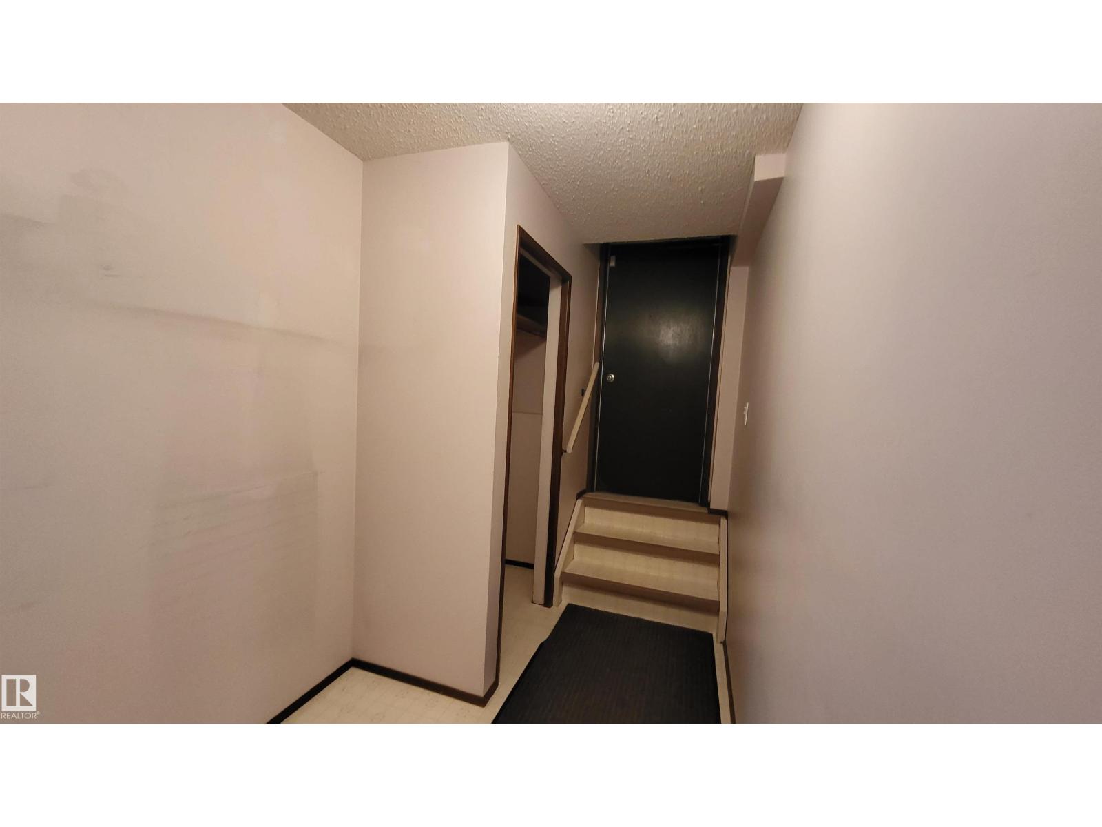 4521 42 AV — photo 34