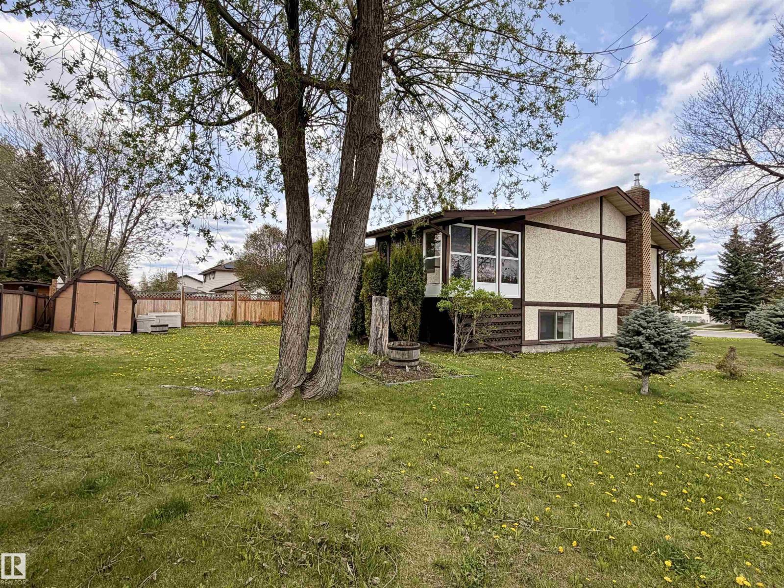 4521 42 AV — photo 38