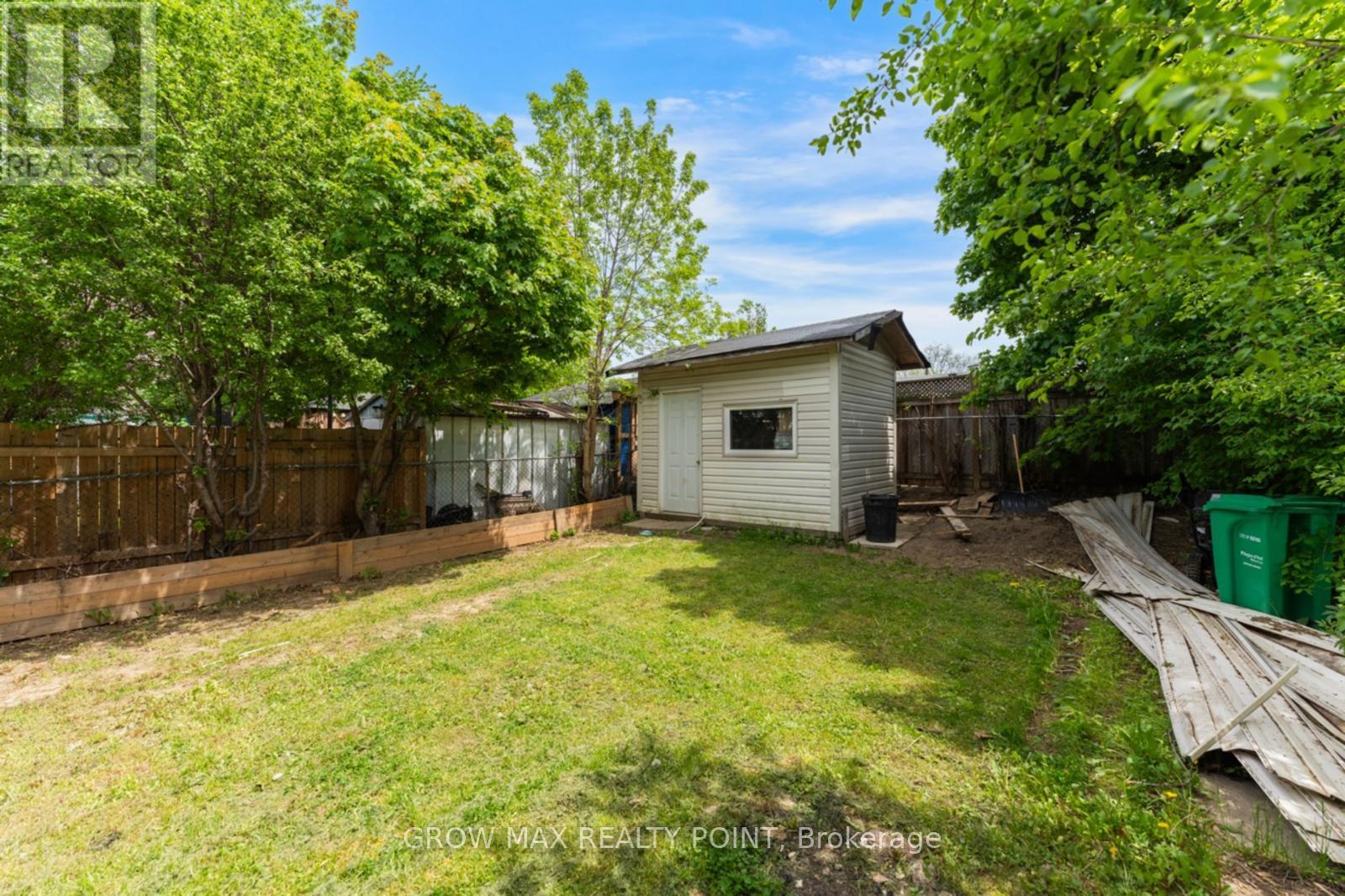 36 BRAMHALL CIRCLE - 42
