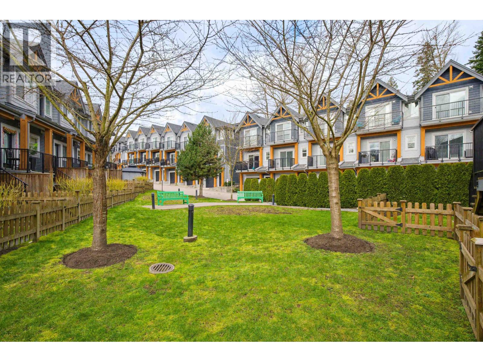 22 22810 113 AVENUE, Maple Ridge