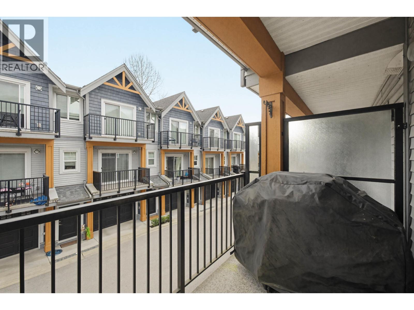 22 22810 113 AVENUE, Maple Ridge