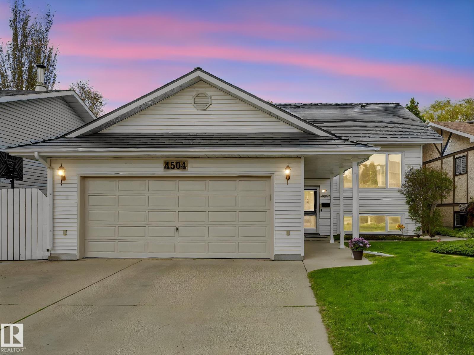 4504 29 AV NW - 1