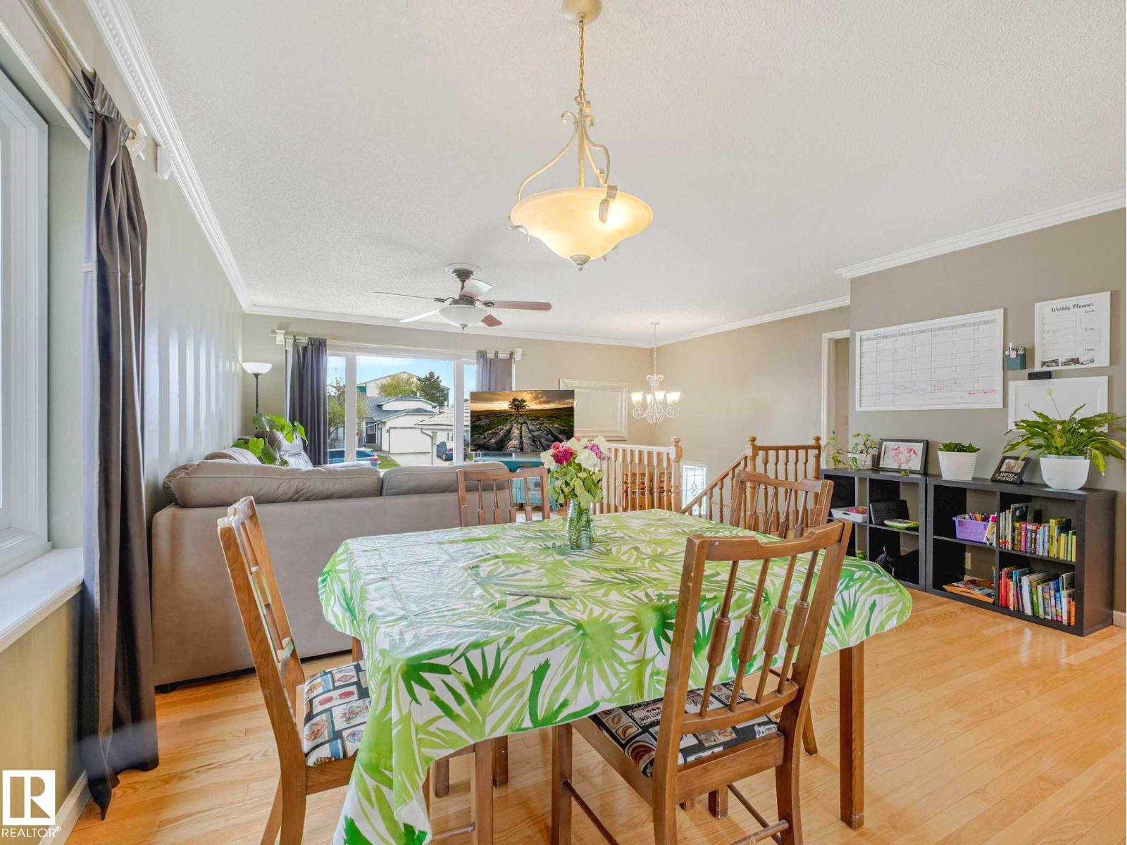 4504 29 AV NW - 13