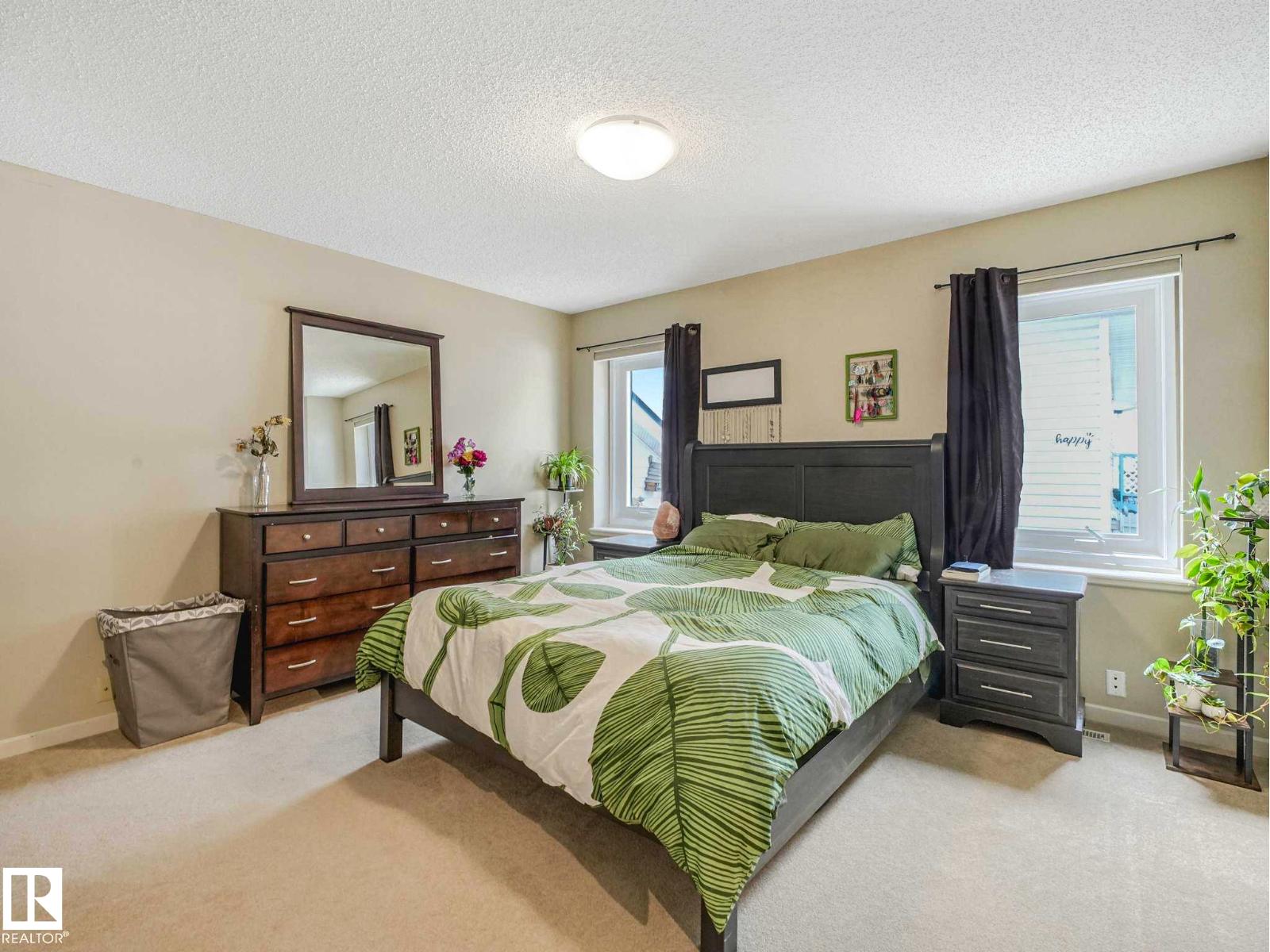 4504 29 AV NW - 26