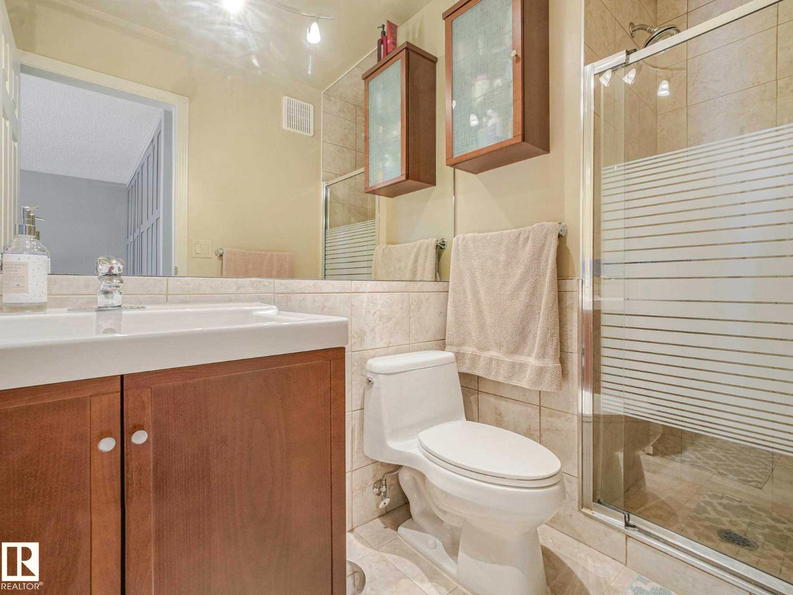 4504 29 AV NW - 30