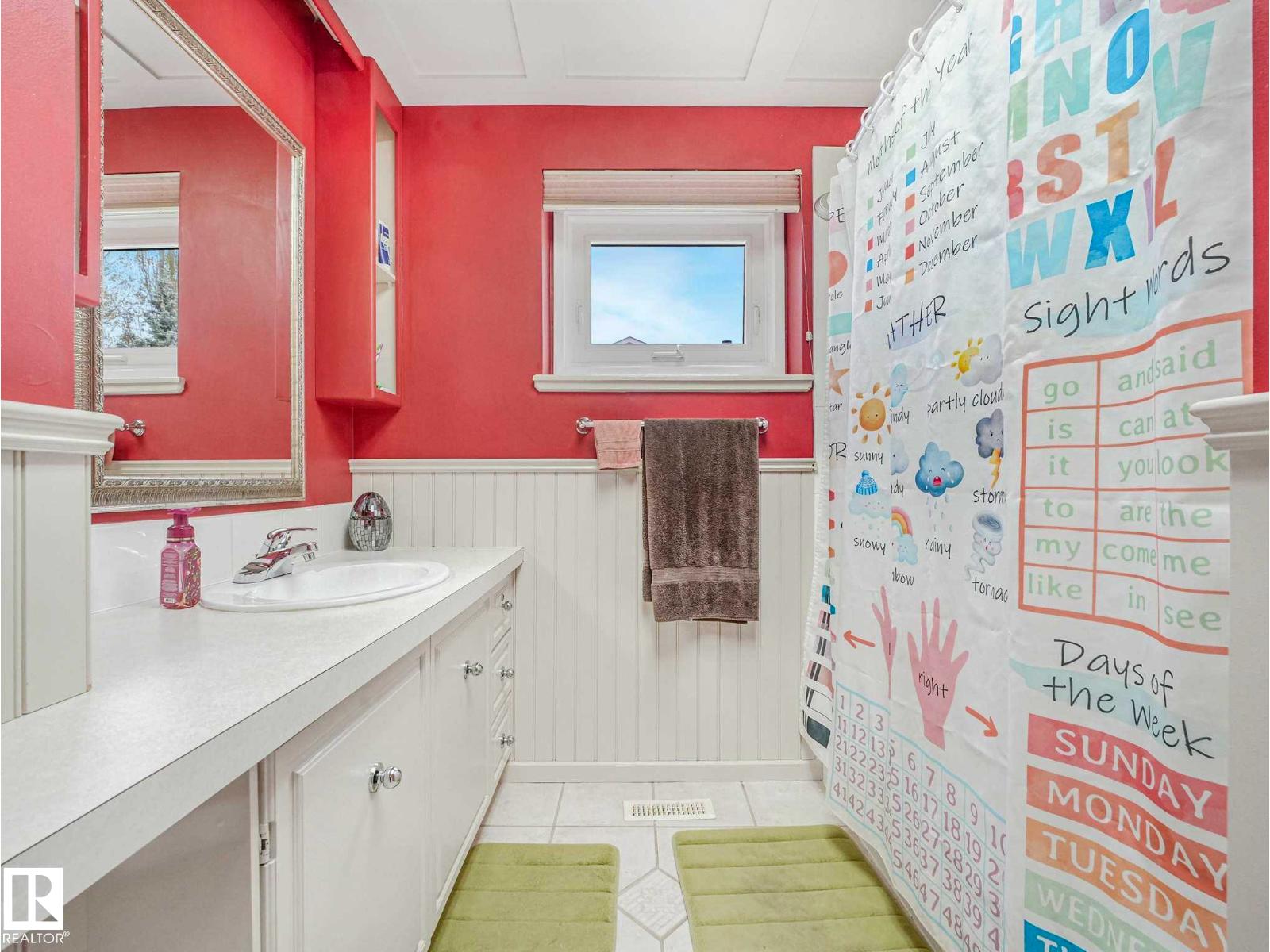 4504 29 AV NW - 36