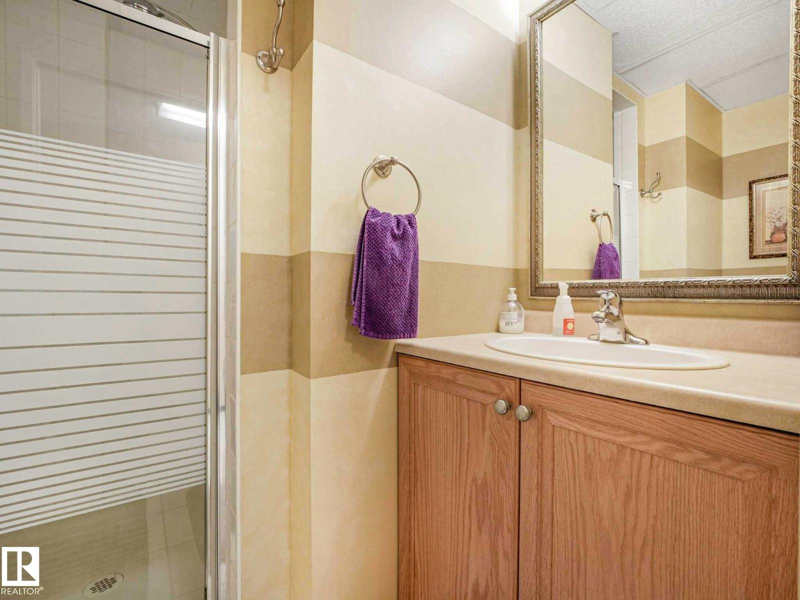 4504 29 AV NW - 41