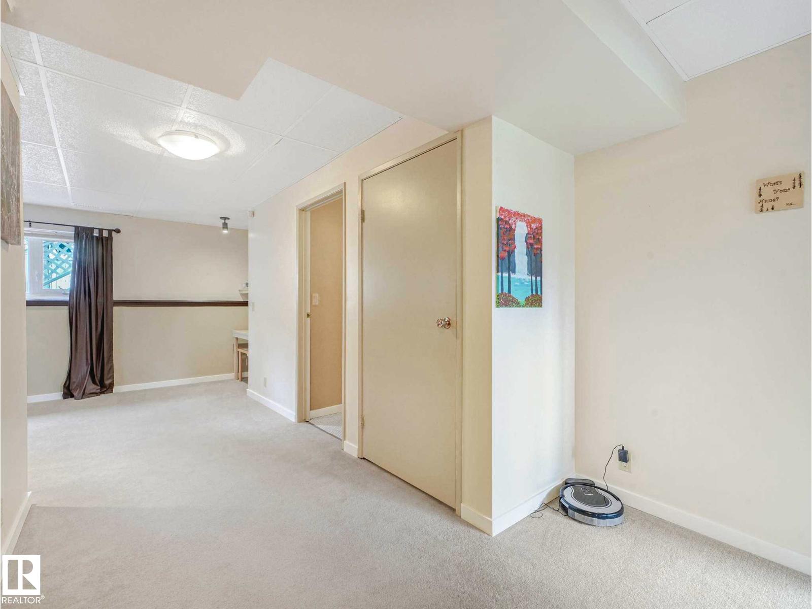 4504 29 AV NW - 43