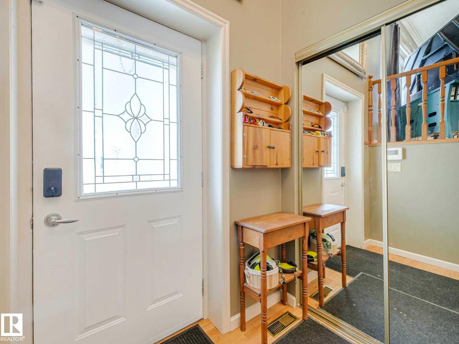 4504 29 AV NW - 5